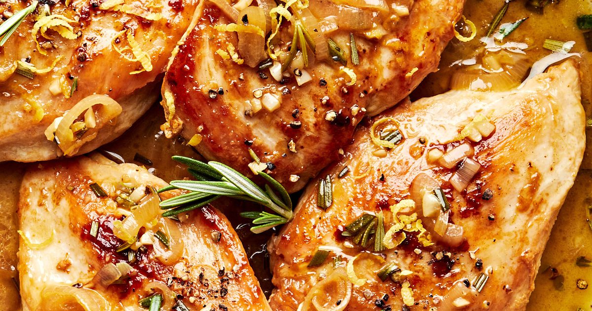 Simple Ingredients, Gourmet Taste: Your New Favorite Lemon Rosemary Chicken Dinner
